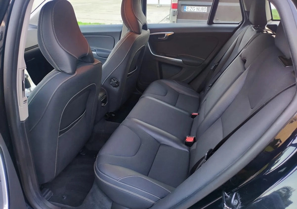 Volvo V60 cena 49900 przebieg: 164200, rok produkcji 2012 z Konin małe 277